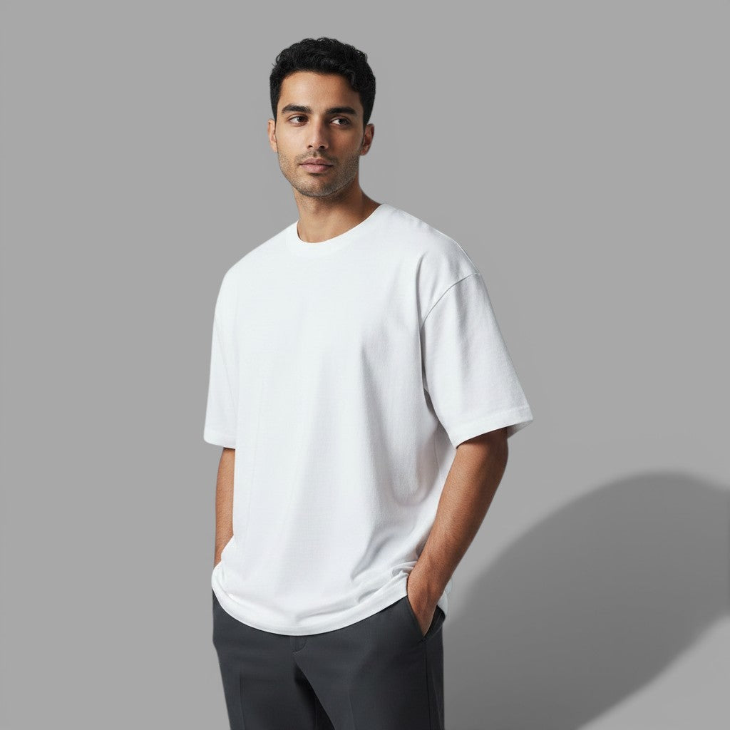 OVERSIZED T-SHIRT | "BELLAVITA DOESN'T NEED TO BE POSTED"